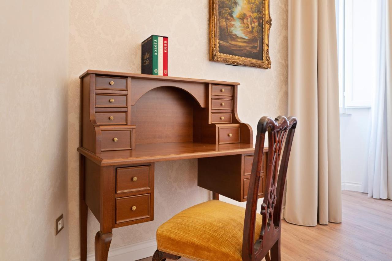 Pantheon Escape Apartment *
